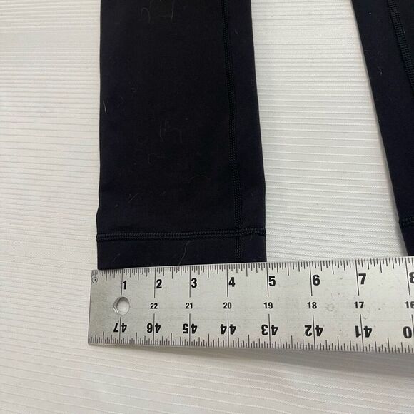 Lululemon Black Align Cropped Leggings Size 2 - Picture 5 of 8